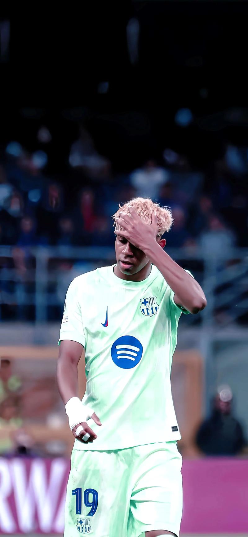 火力全开，巴萨本赛季联赛中已打入28球，仅次于拜仁（巴萨本季联赛已进28球，火力仅逊拜仁）