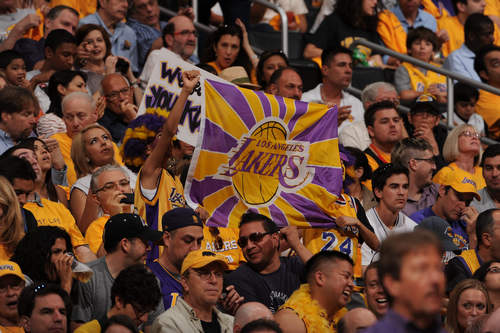 18岁210天，杨铭锐超越朱鹏宇成为英博最年轻的中超进球球员（18岁210天，杨铭锐打破朱鹏宇纪录，成为英博最年轻中超进球者）