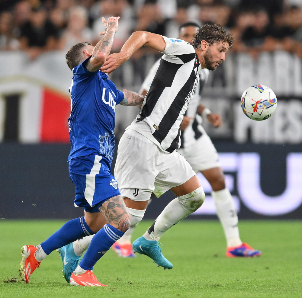 记者：帕拉西奥斯或1月租借离队，巴西&墨西哥俱乐部对其有意（帕拉西奥斯或将一月租借离队，巴西与墨西哥球队有意）