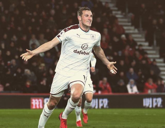 记者：萨格勒布迪纳摩有意租回克罗地亚国门利瓦科维奇（记者称萨格勒布迪纳摩正寻求租借克罗地亚国门利瓦科维奇）