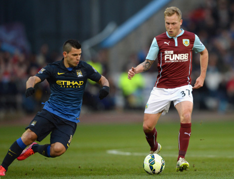 记者：纽卡一开始就计划先报价，曼联则打算先说服谢什科